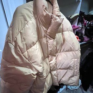 Women's Relaxed-Fit Mock-Neck Short Puffer Jacket